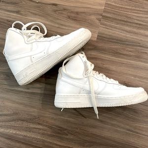 All white Nike Airforce 1 Mid LE